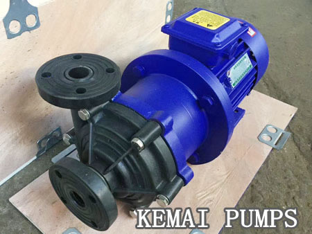 Engineering plastics magnetic driving pump